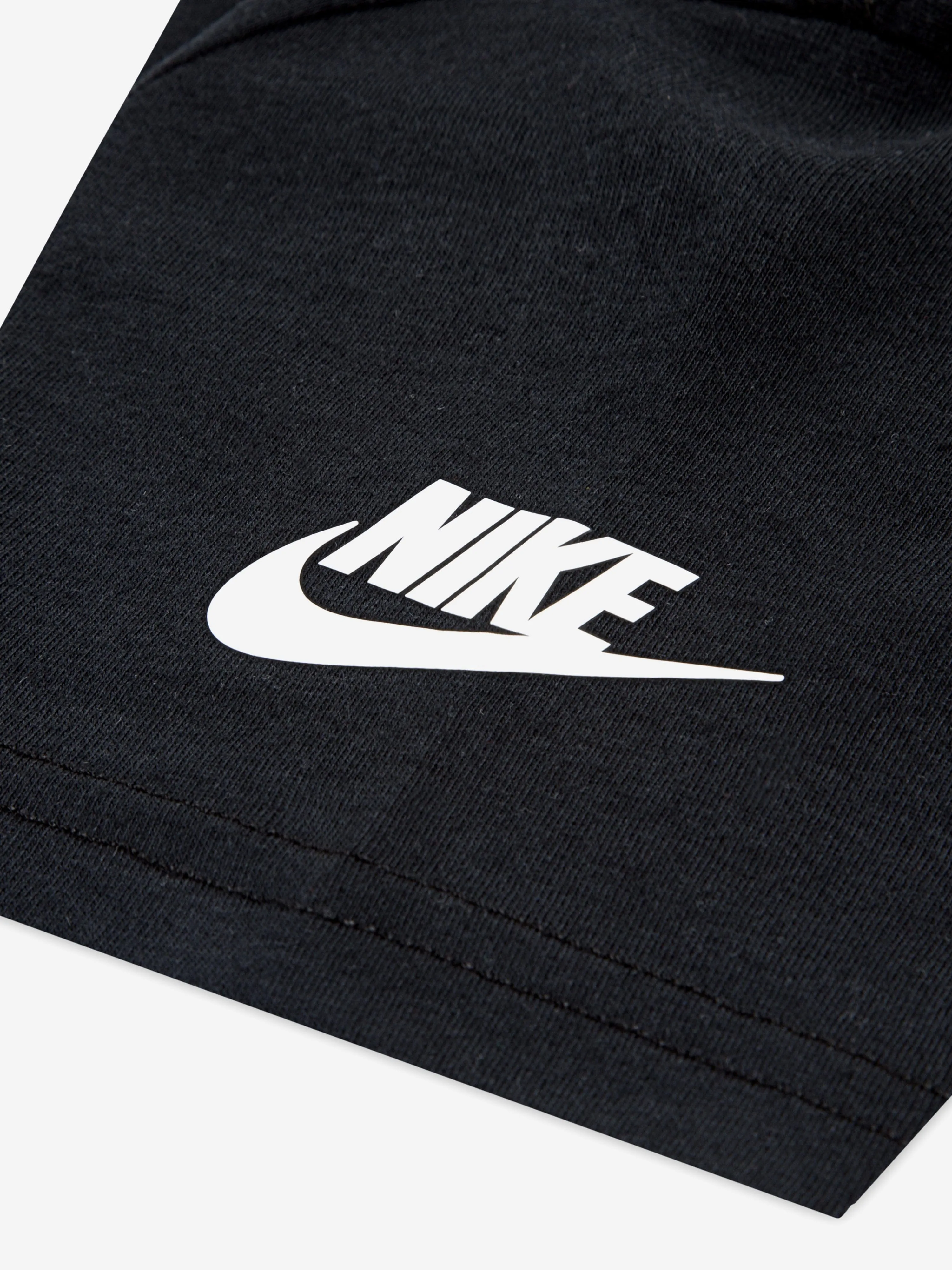 Boys Brandmark Swoosh T-Shirt in Black