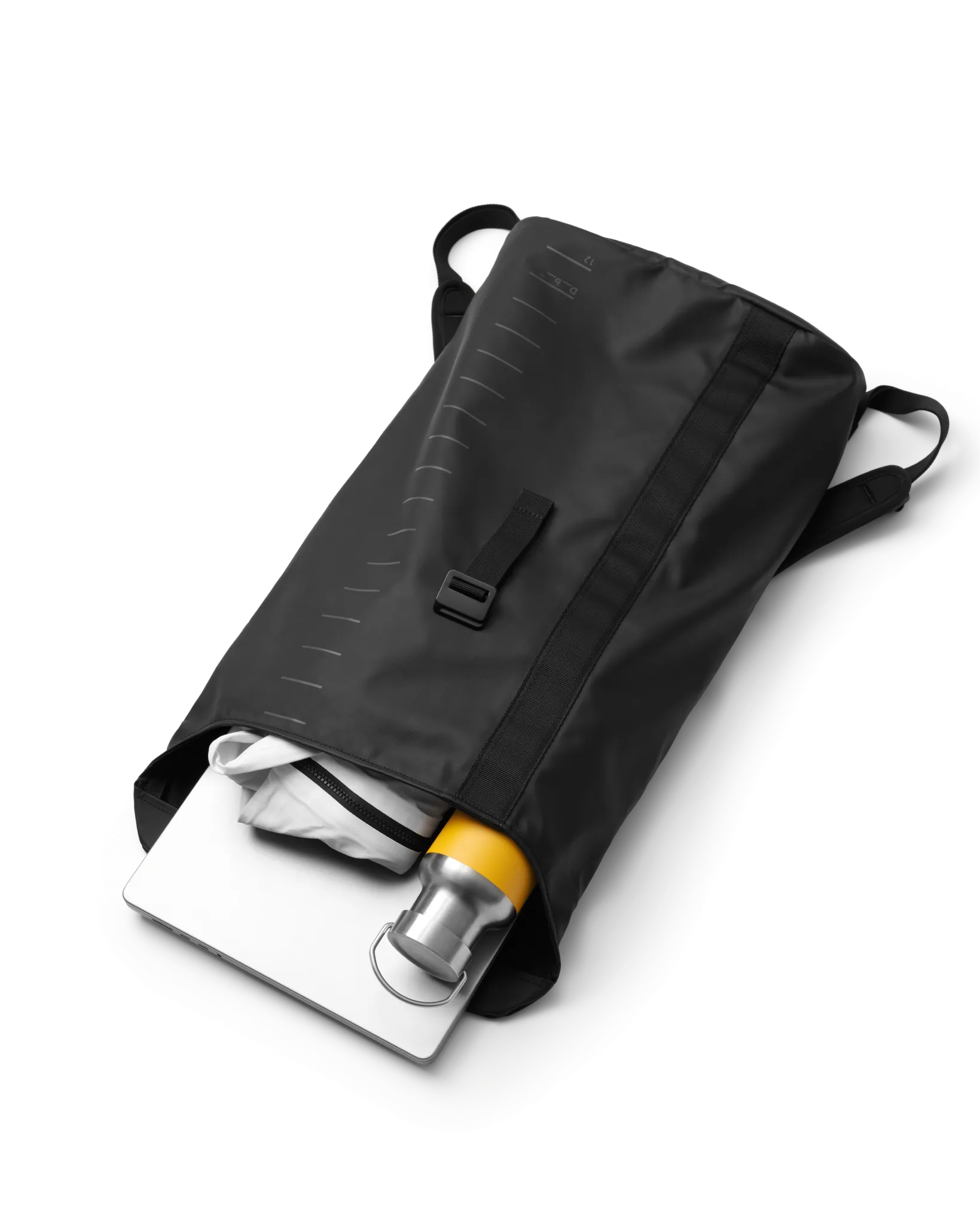 Essential Backpack 12L Sand Grey