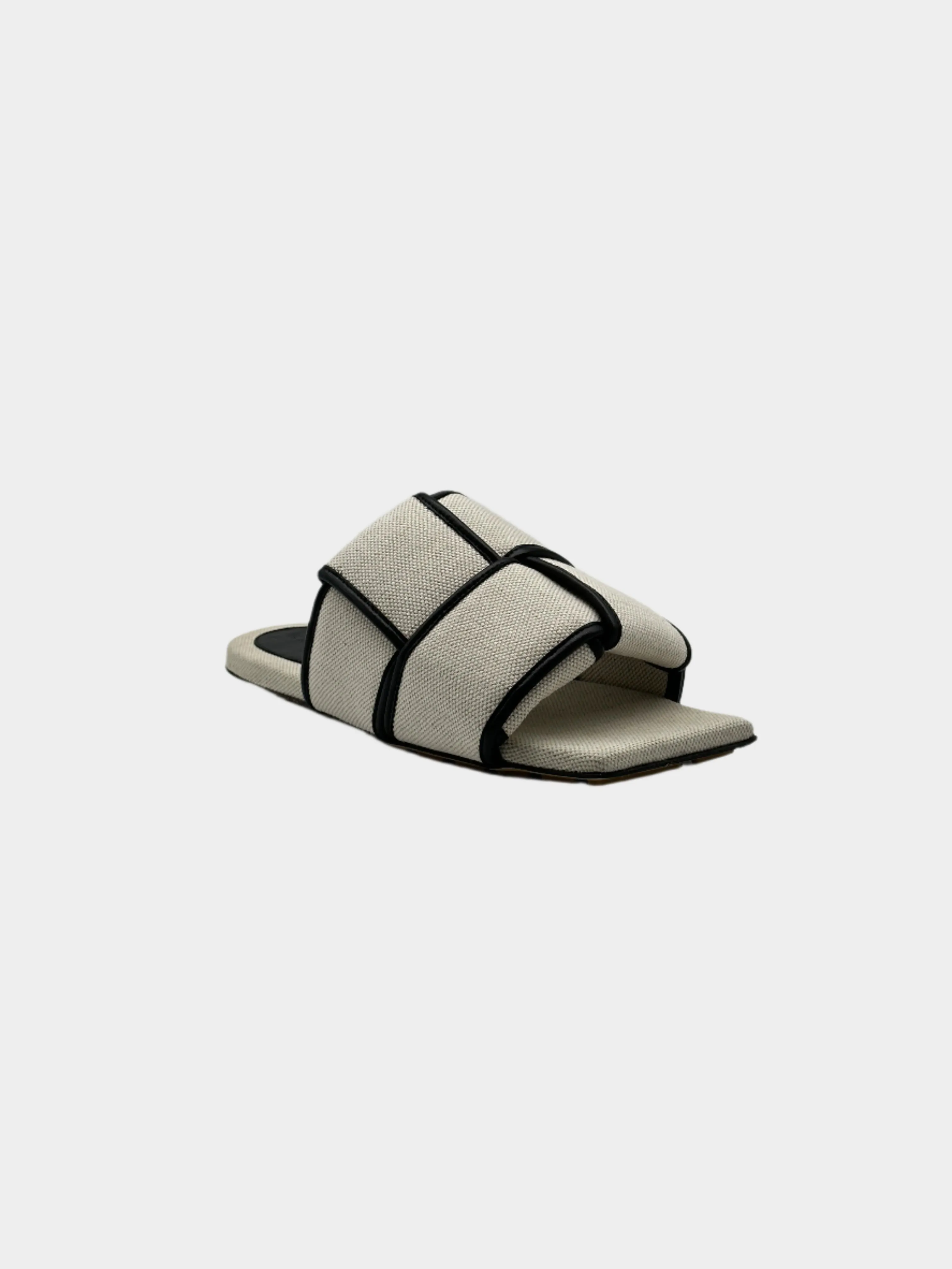 Flat Mules Intertwined Motif