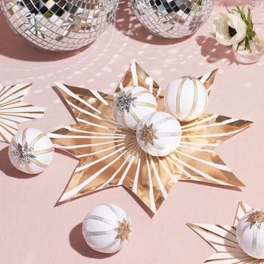 Gold Stripe Star Plates