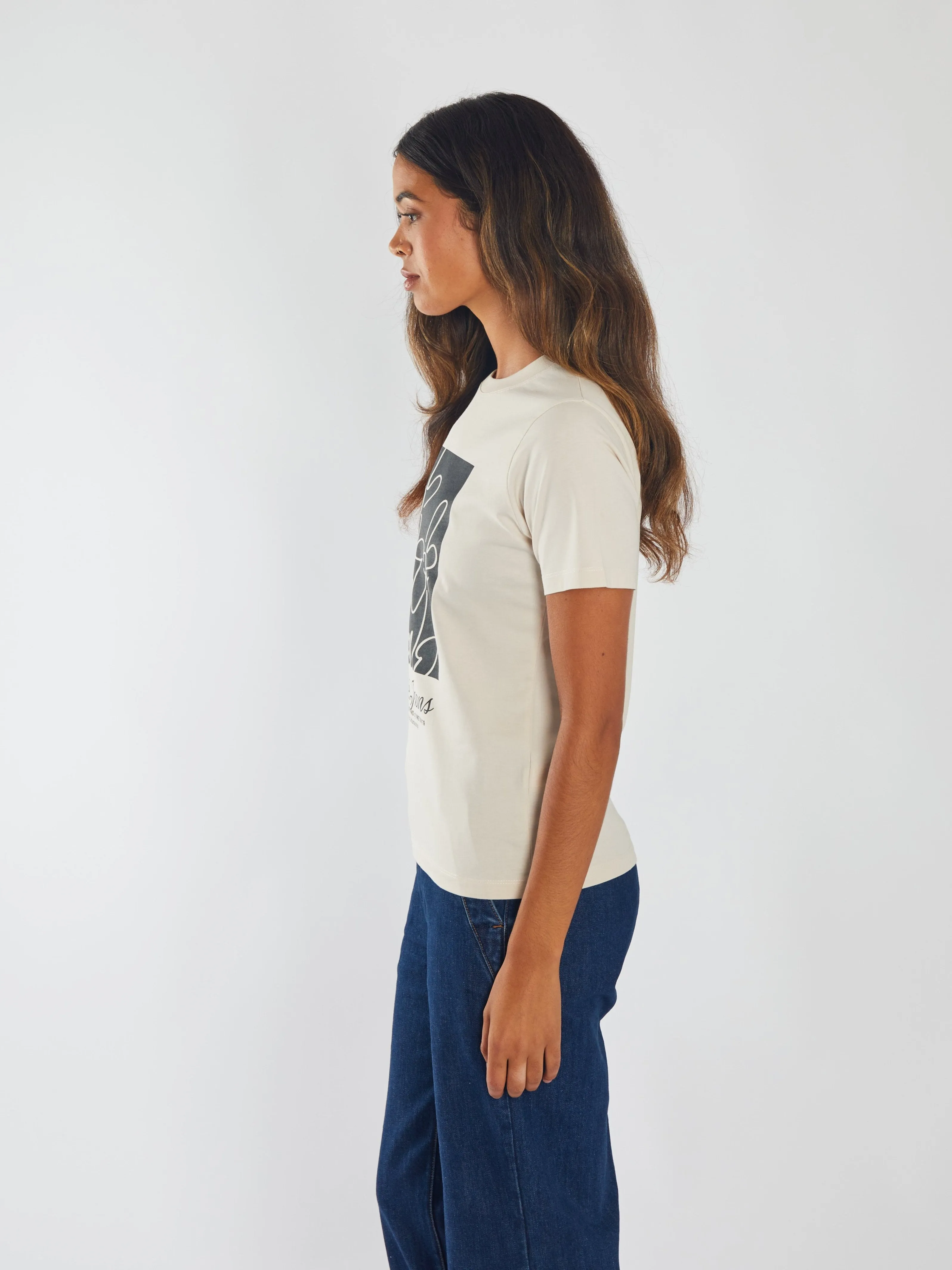 Mila Tee Stone White