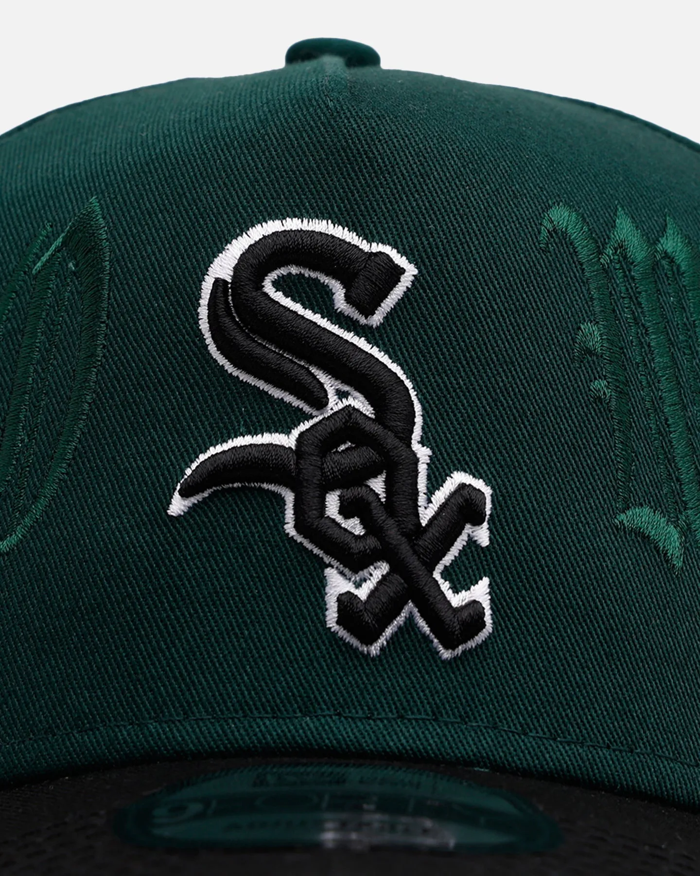 New Era Chicago White Sox 'Gothic Script Two Tone' 9FORTY A-Frame Snapback Dark Green/Black