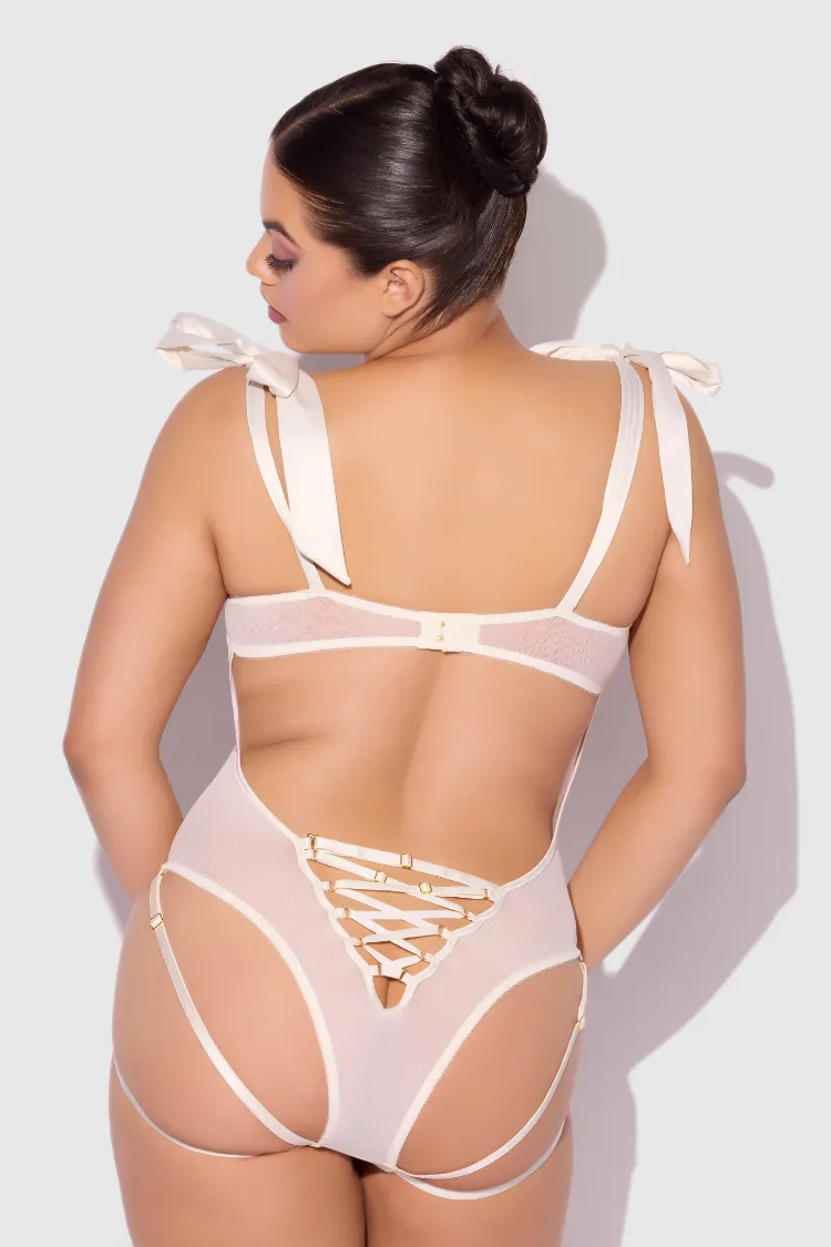 Rosalie Embroidered Lace Plus Size Teddy in White