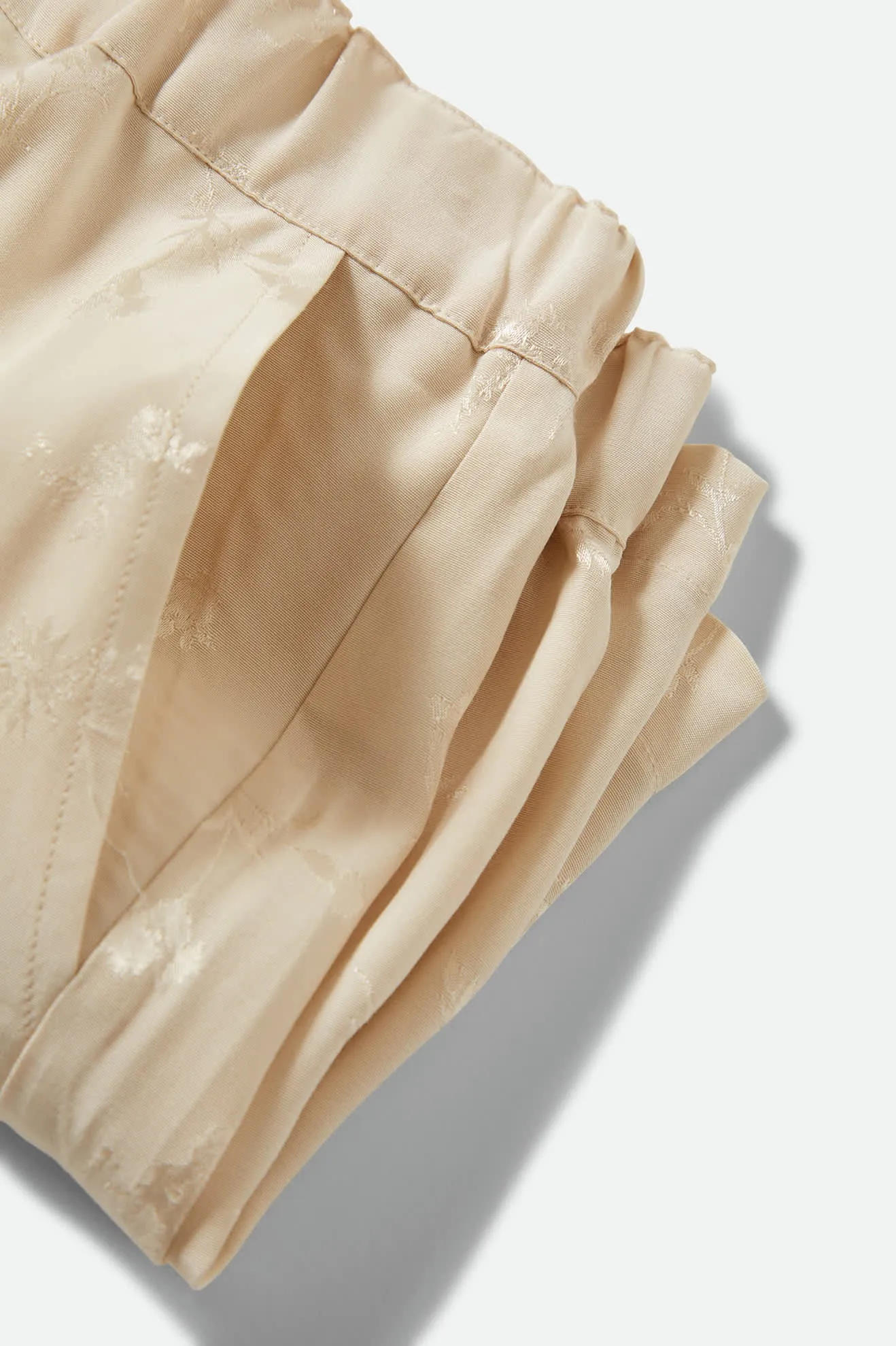 Silky Jacquard Short - Whitecap Floral Jacquard