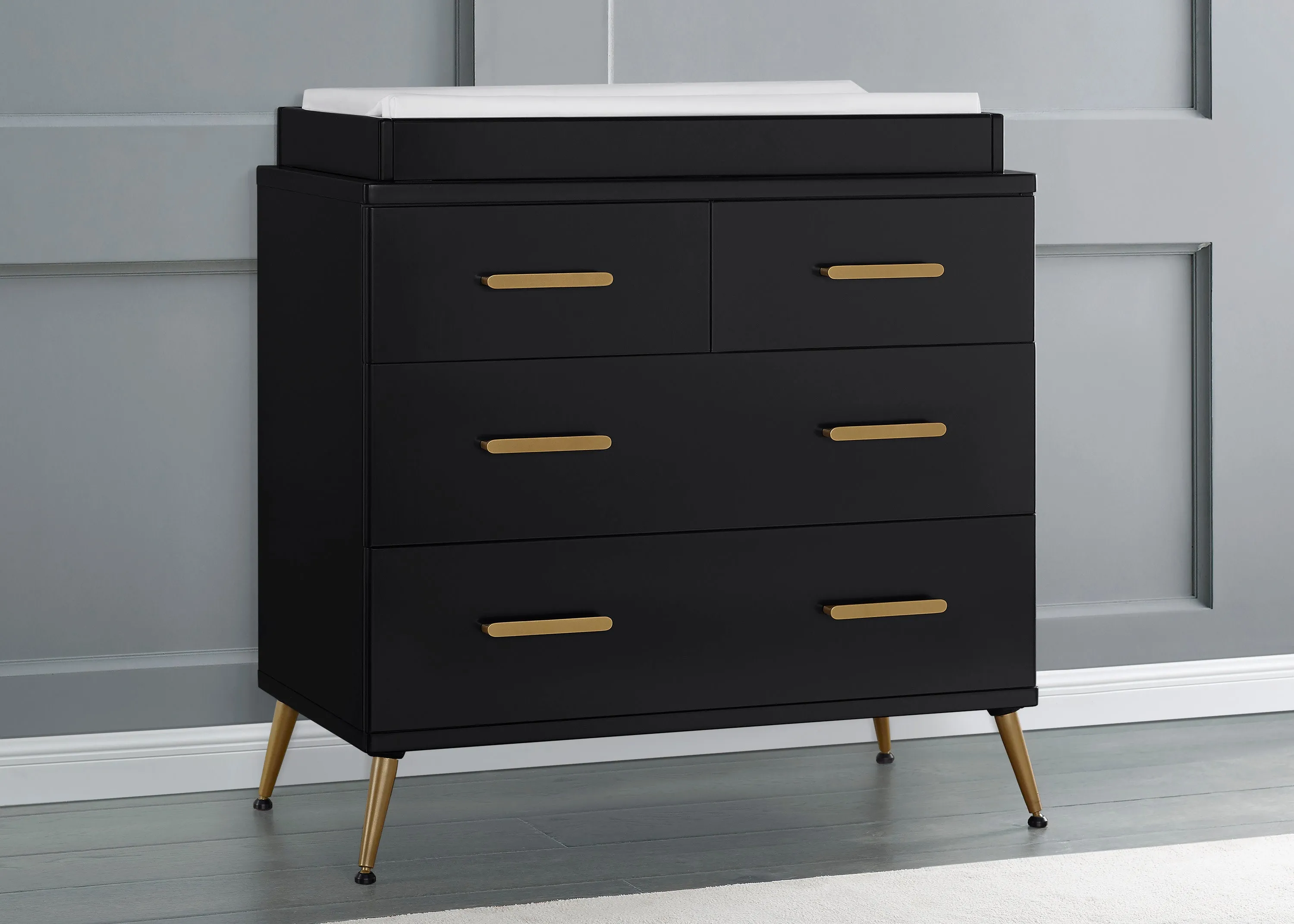 Sloane 4 Drawer Dresser with Changing Top