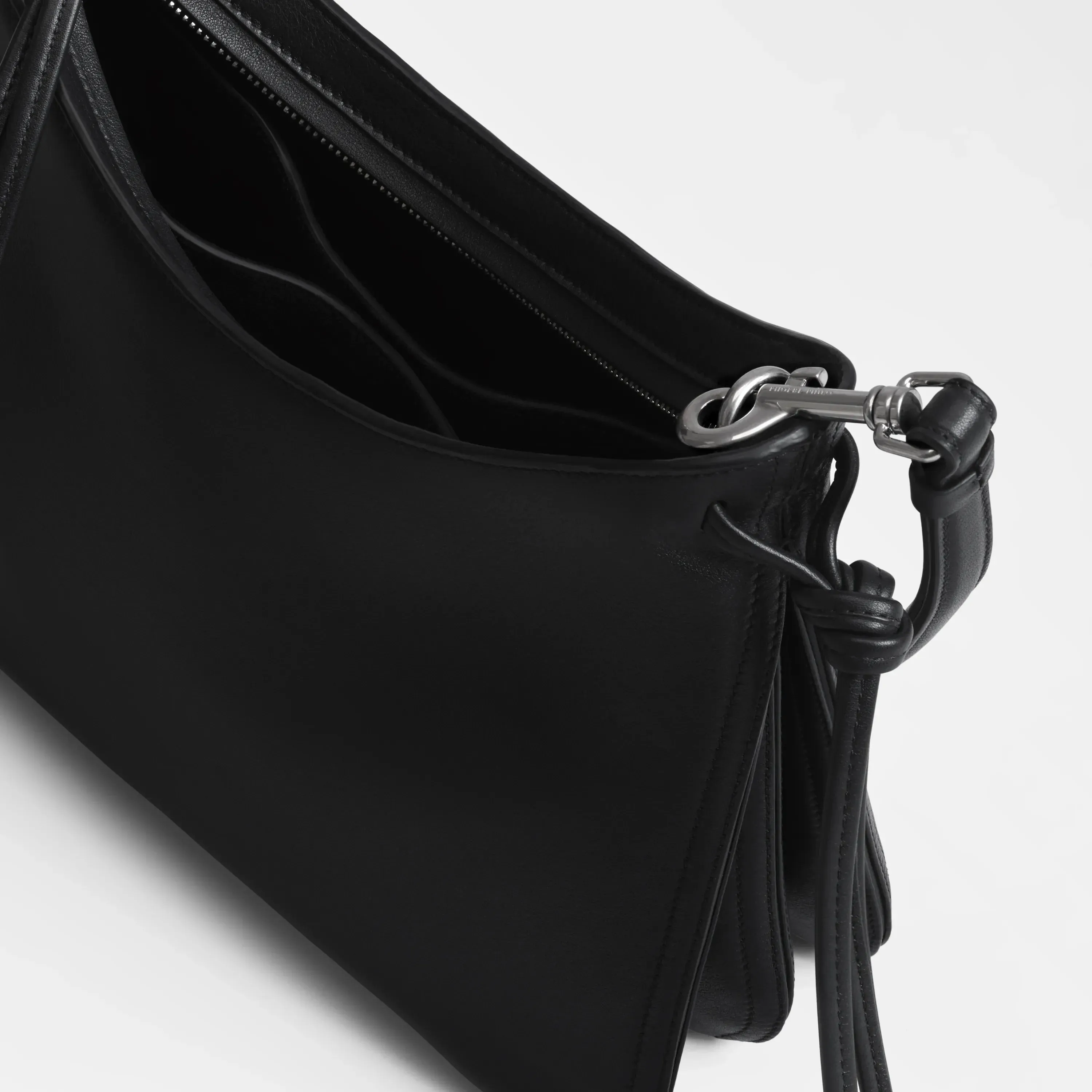 SMALL GIG | black leather