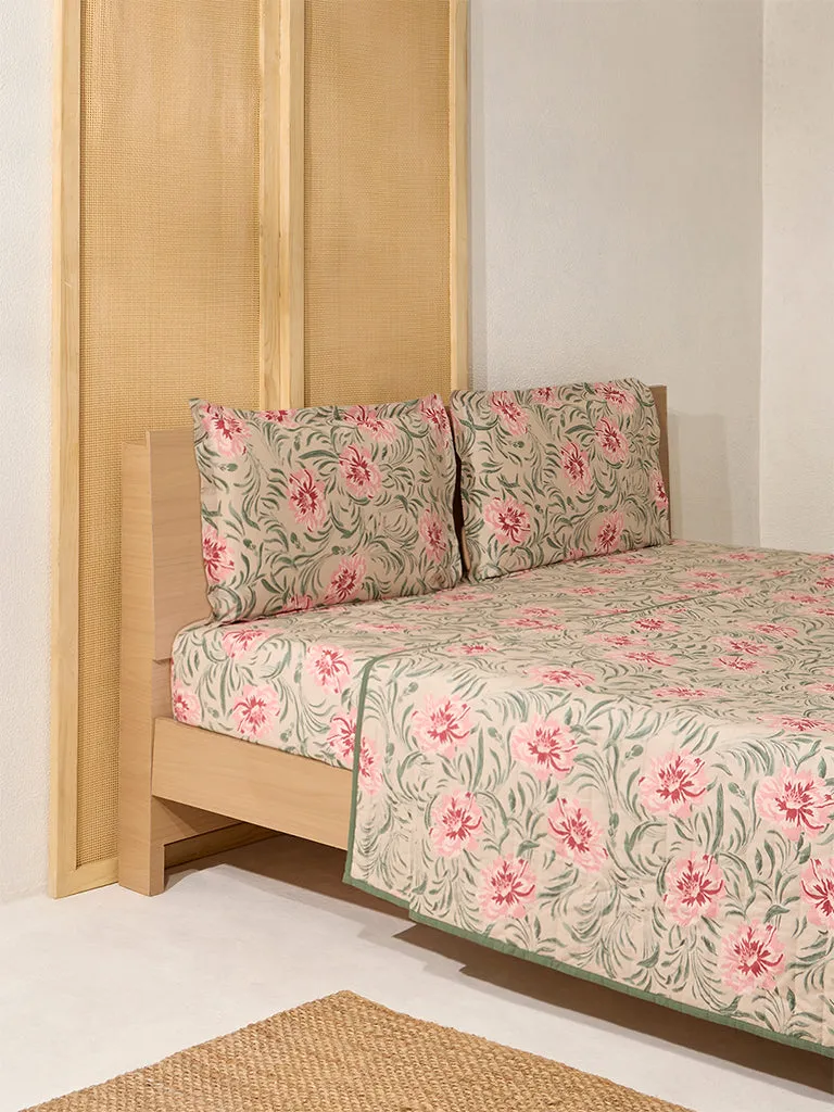 Westside Home Beige Floral Patterned Reversible Quilted Queen Bed Comforter