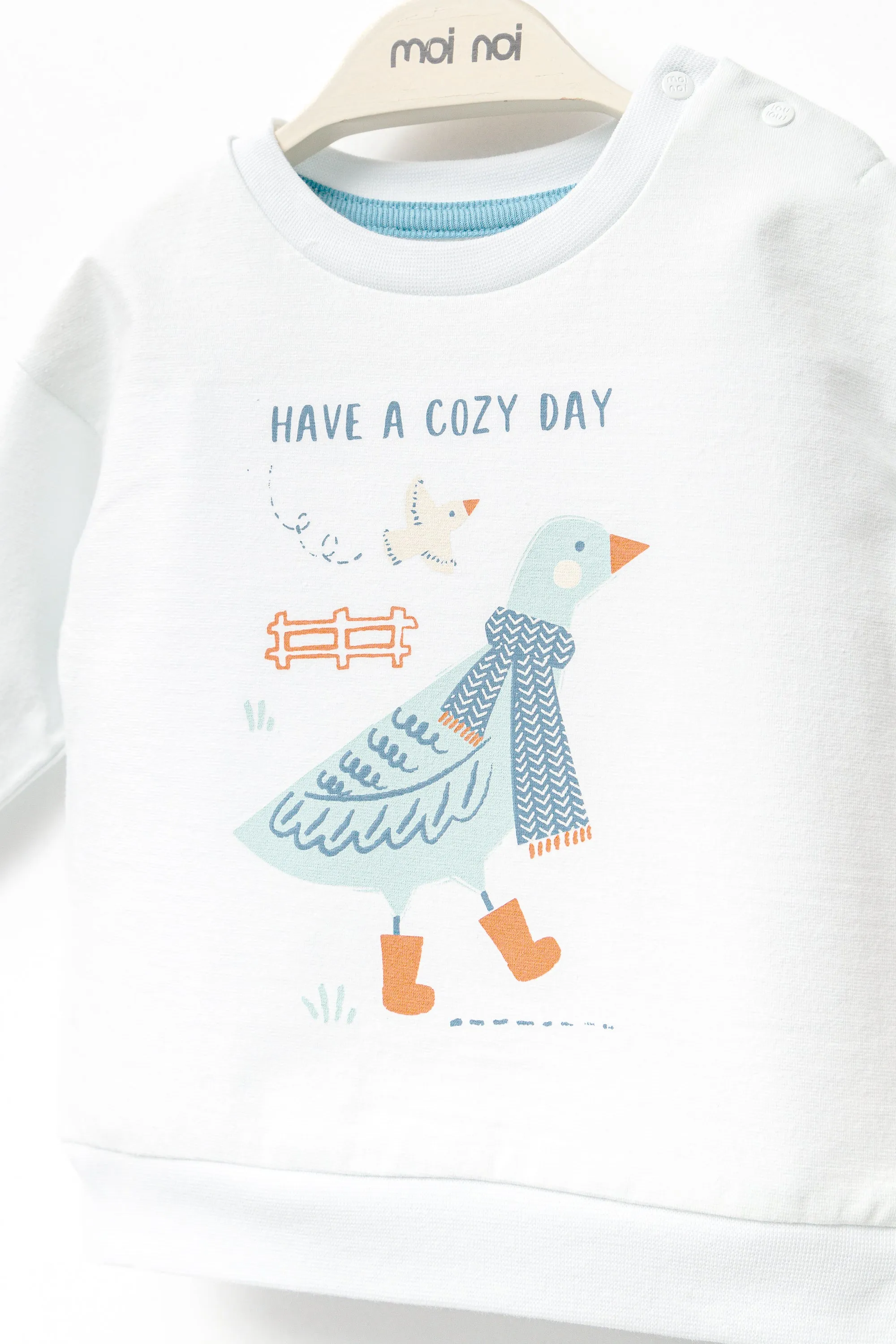 White Winter Goose Graphic Outfit