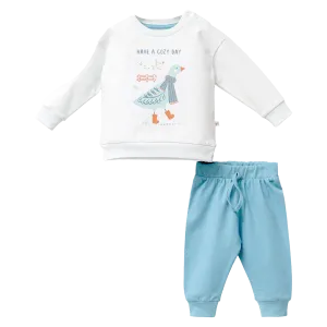 White Winter Goose Graphic Outfit